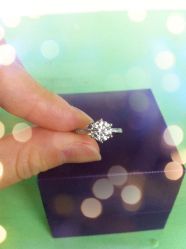 6爪-威德钻石-克拉钻大本营(南京东路店)