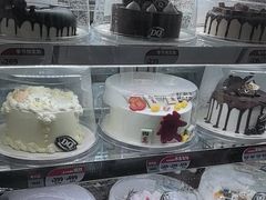 -DQ·蛋糕·冰淇淋(浦江欢乐颂店)