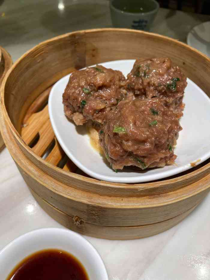 陶陶居酒家(正佳广场店)-"正宗广式料理 招牌菜很好服务员太忙有点.