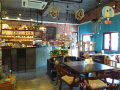 大堂-初见咖啡(青大路店)