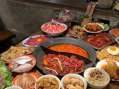 -萍姐火锅·公路夜市(武汉首店)