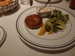 招牌蟹肉饼-Wolfgang’s Steakhouse 沃夫冈牛排馆(上海白玉兰广场店)