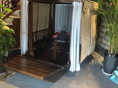 -湘西小馆(滨河路店)