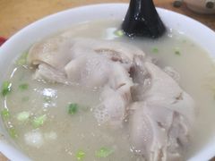 -雷祖芳老妈蹄花店
