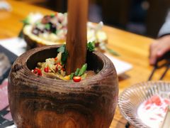 -老滇山寨•云南特色菜•地方菜•民族风情歌舞表演(金碧店)