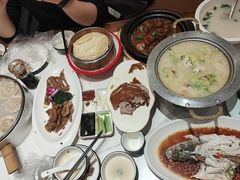 -梅利汴京烤鸭•开封豫菜地标店(东司门店)