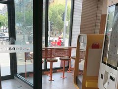 -麦当劳(玉桥中路店)