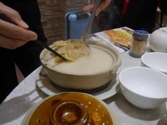 鸡煲中勾翅-凤城礼记鱼翅海鲜酒家(新马路总店)