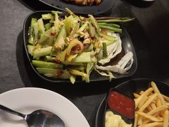 -Huai Khwang Terrace
