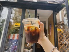 红花油冰美式-舊新事咖啡NOTHING NEW COFFEE
