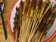 -茸梅路右拐龙虾-农家菜(松江店)