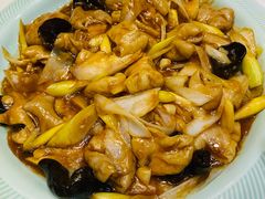 -老街坊美食汇(玉兰大街店)