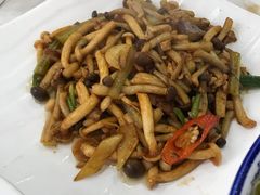 -聚丰园•湖鲜餐厅(阿红私房菜梅石路店)