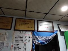 -陆长玖古法猪脚饭(玄风桥店)