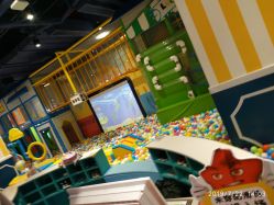 -LuckyStar幸运星家庭娱乐中心(东莞国贸店)