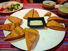 -香巴拉云南餐厅(华莱坞店)