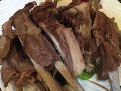 狼抓肉-大灰狼(中心书城店)