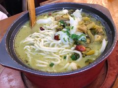 -周鱼小馆石锅酸菜鱼(活力汇店)