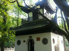 -汇龙潭