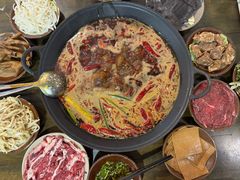 -黄潇洒老火锅(九眼桥宏济巷店)
