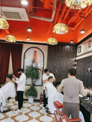 -东方先生国潮男士理发馆