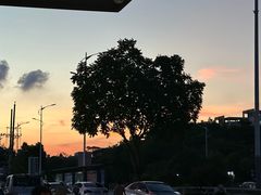 -雲宜贵宾舍酒店(深圳龙东地铁站店)