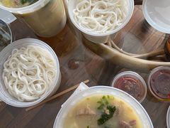 -鹿园鱼汤米线