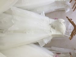 点击看大图 厦门苏迪尔婚纱礼服批发零售(厦门苏迪尔新娘用品)-厦门苏迪尔婚纱礼服批发零售/男装定制