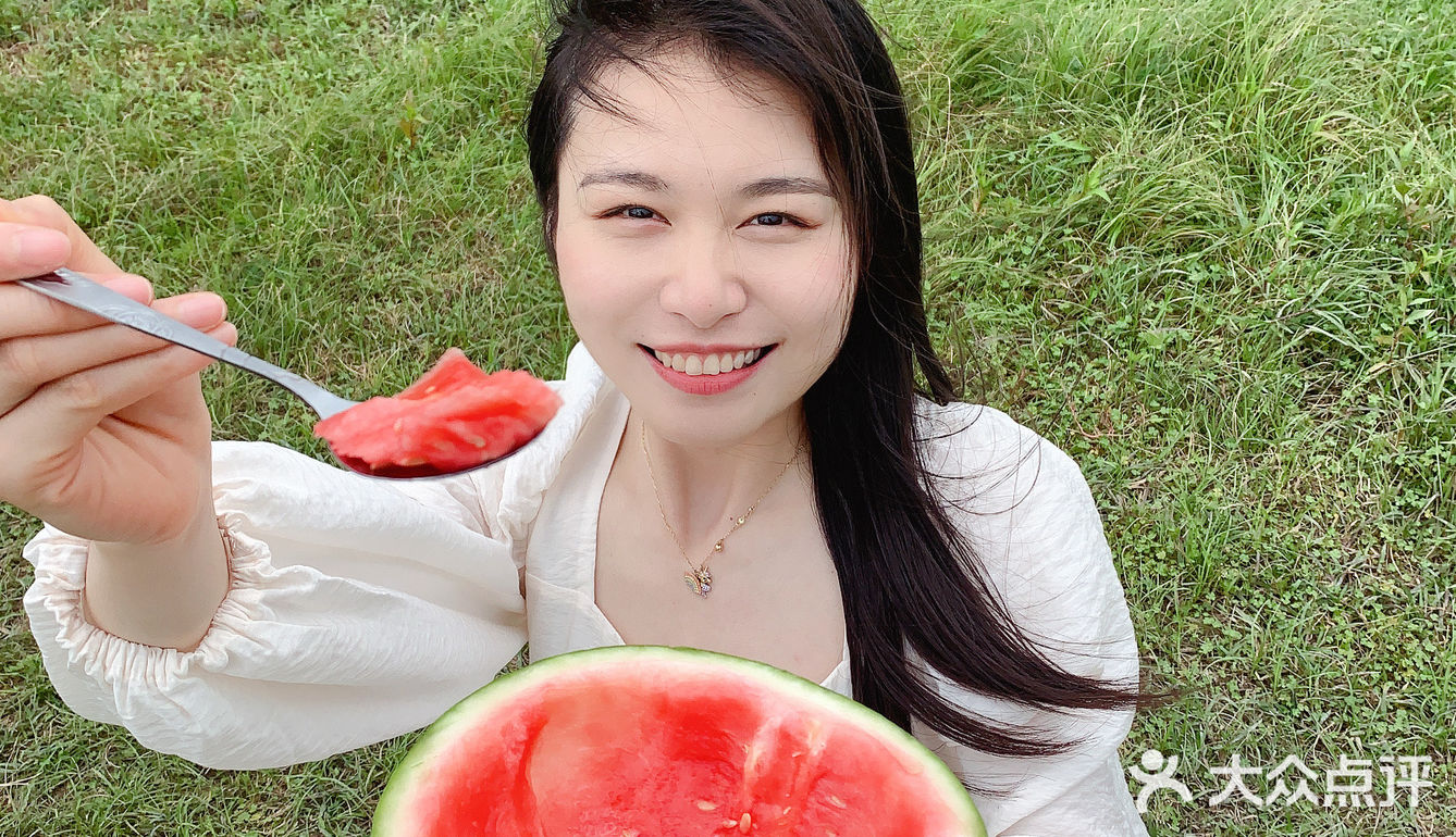 作为长沙人就不去跟外地人挤国金街了，给外地人腾个地