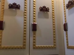 -九号公馆(秦岭路店)