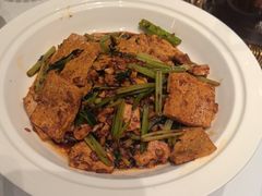 荆芥烧信阳地锅豆腐-阿五黄河大鲤鱼(海尚店)