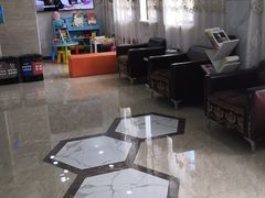 -茂菊口腔连锁(浦东南路店)