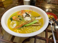 鲜虾黑鱼片煨面-劉佘記·面馆