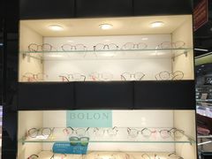 -西南眼镜·蔡司·依视路战略合作店(南街店)
