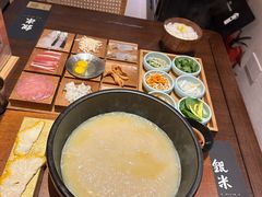 -银米·云南传统过桥米线(双廊黑金冠店)