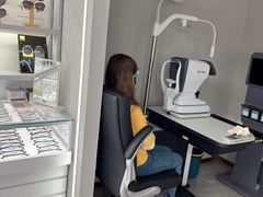 -潘多拉眼镜·蔡司依视路明月(潘家园店)