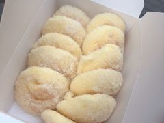鳕贝-鲍师傅糕点(江苏路店)