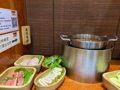 -独食火锅·半米屋台(直营总店)