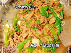 -费大厨辣椒炒肉(万家丽一店)
