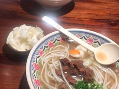 -鑫花溪牛肉米粉(东环大润发店)