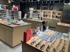 -棱石眼镜(CP静安店)