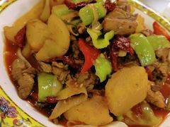 新疆大盘鸡-新疆红柳花餐厅(新洲店)
