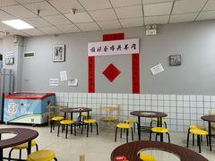 等位区-懒谈秦市井羊肉馆(光谷青年城店)