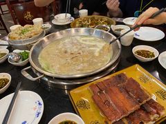 -老来福·非遗酸汤兔(凯旋路店)