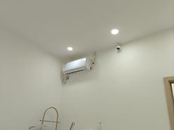 -苗方清颜专业祛痘·皮肤管理