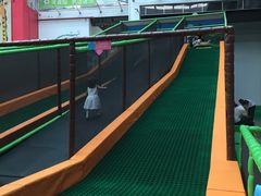 -蒙特利亲子乐园