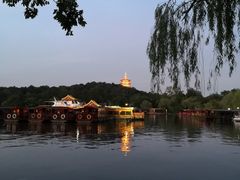 -苏堤停车场