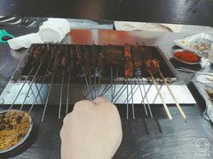 -老广烧烤(骆驼山康馨园店)