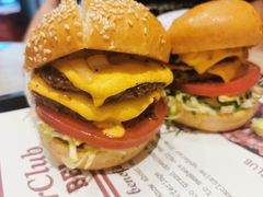 -The Habit Burger Grill 哈比特汉堡(爱琴海店)