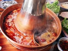 特色牛油鸳鸯锅-燚焱炎火铜锅涮·烧烤